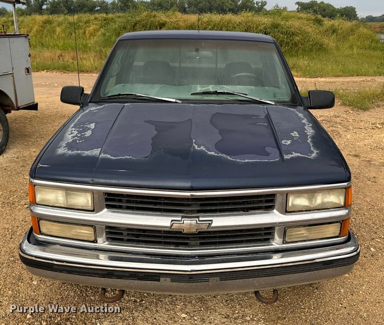 image for item EE7512 1998 Chevrolet  C1500 pickup truck