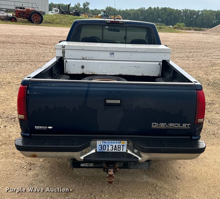 image for item EE7512 1998 Chevrolet  C1500 pickup truck