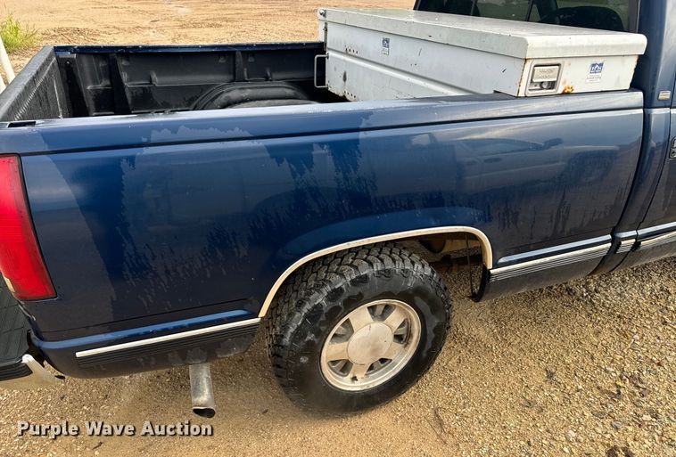 image for item EE7512 1998 Chevrolet  C1500 pickup truck