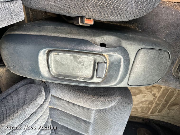 image for item EE7512 1998 Chevrolet  C1500 pickup truck