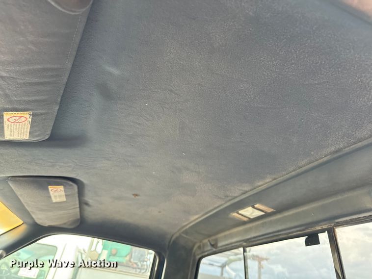 image for item EE7512 1998 Chevrolet  C1500 pickup truck