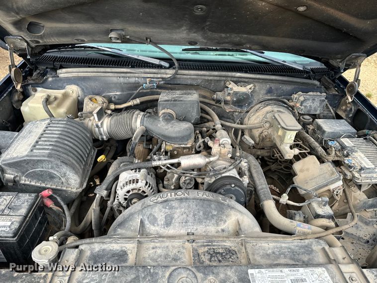 image for item EE7512 1998 Chevrolet  C1500 pickup truck