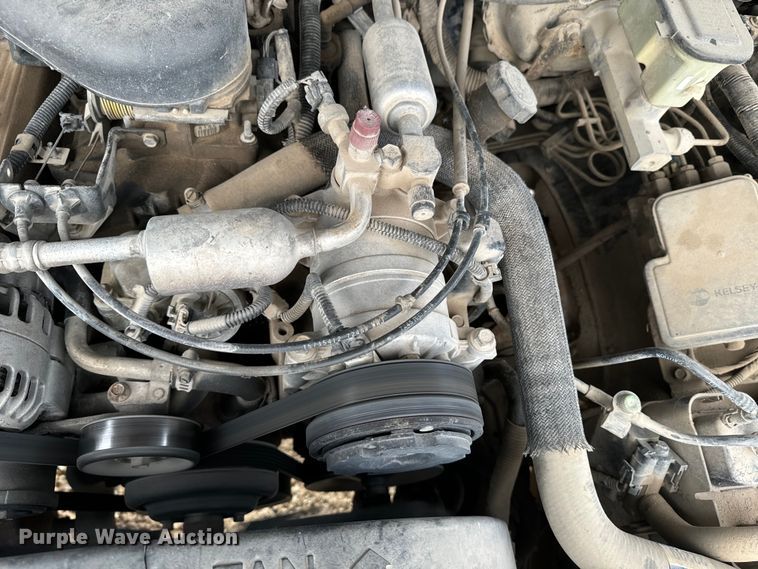 image for item EE7512 1998 Chevrolet  C1500 pickup truck