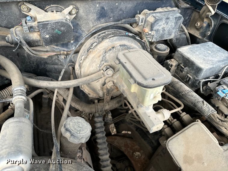 image for item EE7512 1998 Chevrolet  C1500 pickup truck