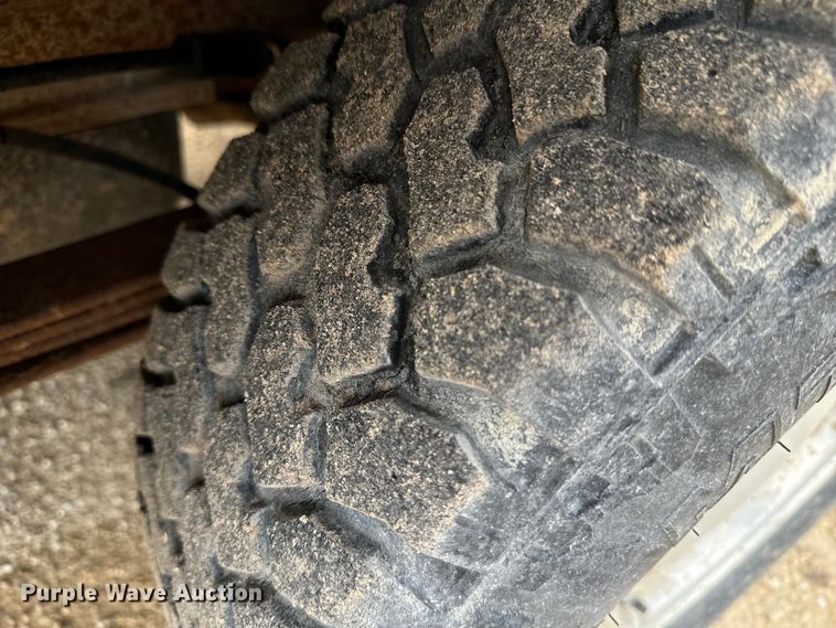 image for item EE7512 1998 Chevrolet  C1500 pickup truck