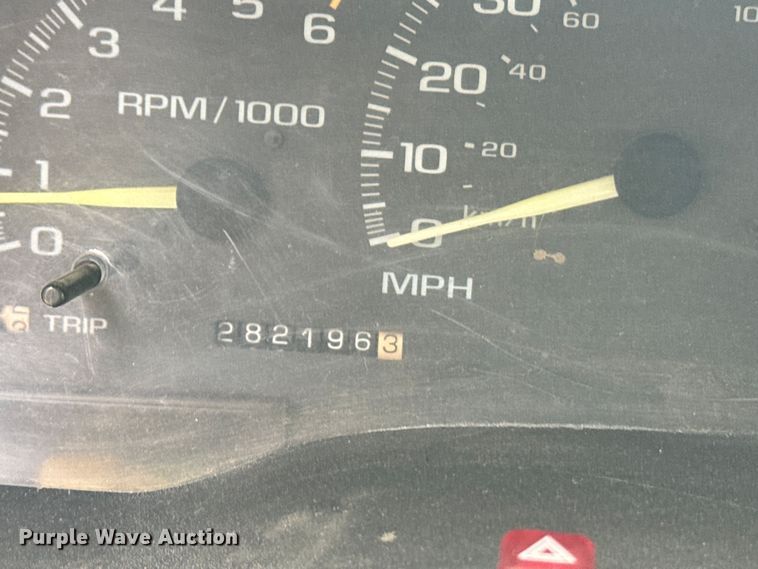 image for item EE7512 1998 Chevrolet  C1500 pickup truck