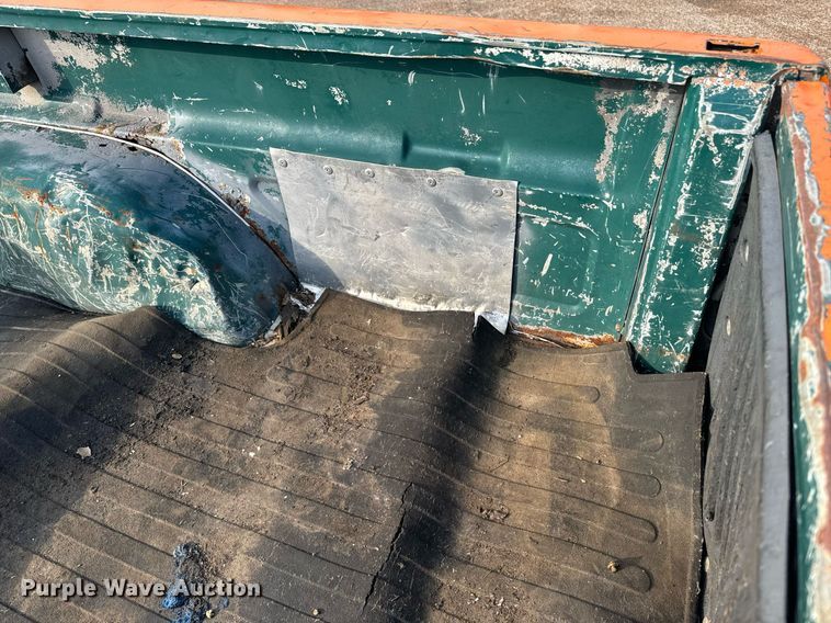 image for item EE7577 1992 Chevrolet  C1500 pickup truck