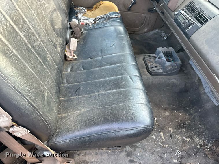 image for item EE7577 1992 Chevrolet  C1500 pickup truck