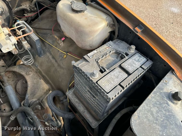 image for item EE7577 1992 Chevrolet  C1500 pickup truck