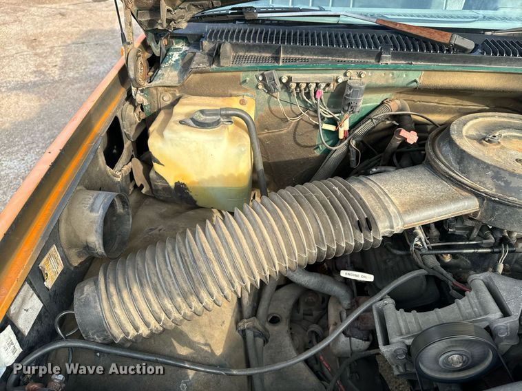 image for item EE7577 1992 Chevrolet  C1500 pickup truck