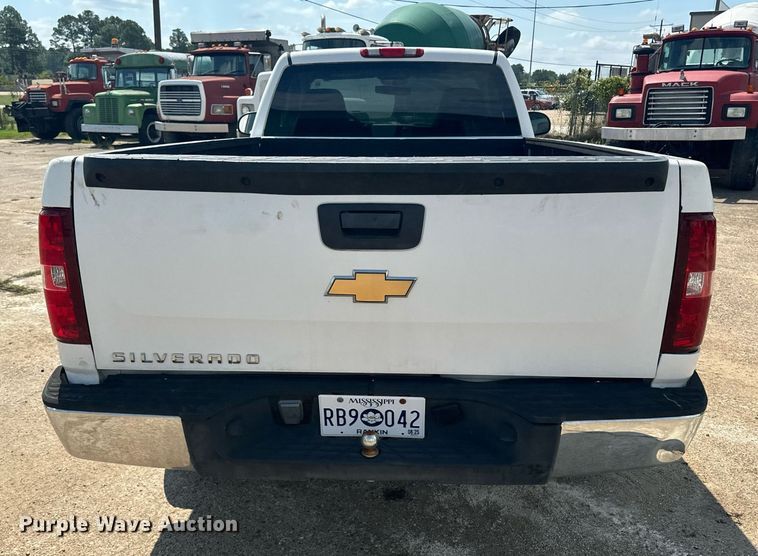 image for item EE7579 2007 Chevrolet Silverado 1500 pickup truck