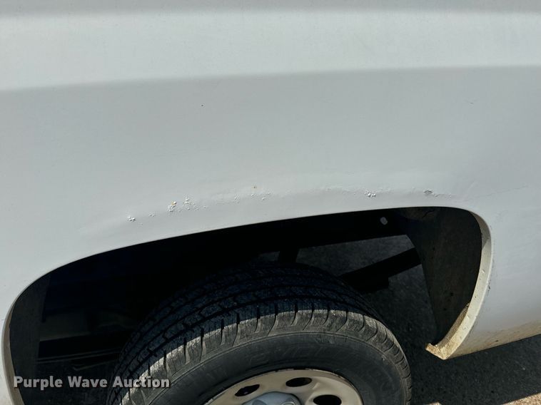 image for item EE7579 2007 Chevrolet Silverado 1500 pickup truck