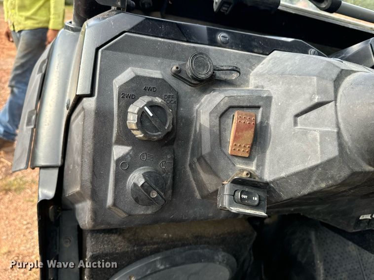 image for item EE7677 2014 Yamaha  Viking utility vehicle