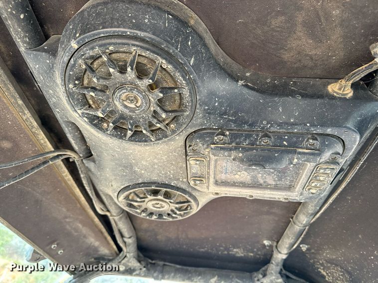 image for item EE7677 2014 Yamaha  Viking utility vehicle