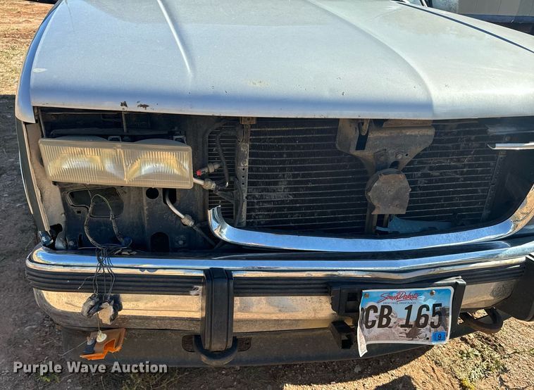 image for item EE7712 1994 GMC Suburban K1500 SUV