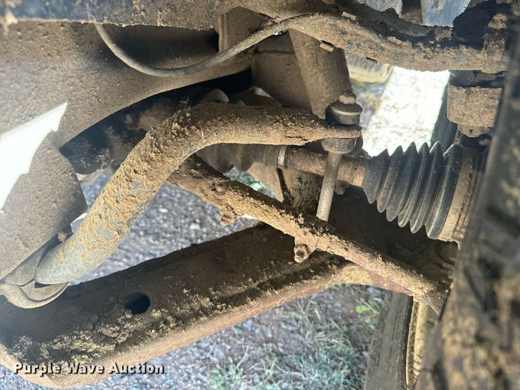 image for item EE7712 1994 GMC Suburban K1500 SUV