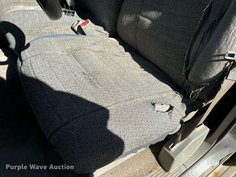 image for item EE7712 1994 GMC Suburban K1500 SUV