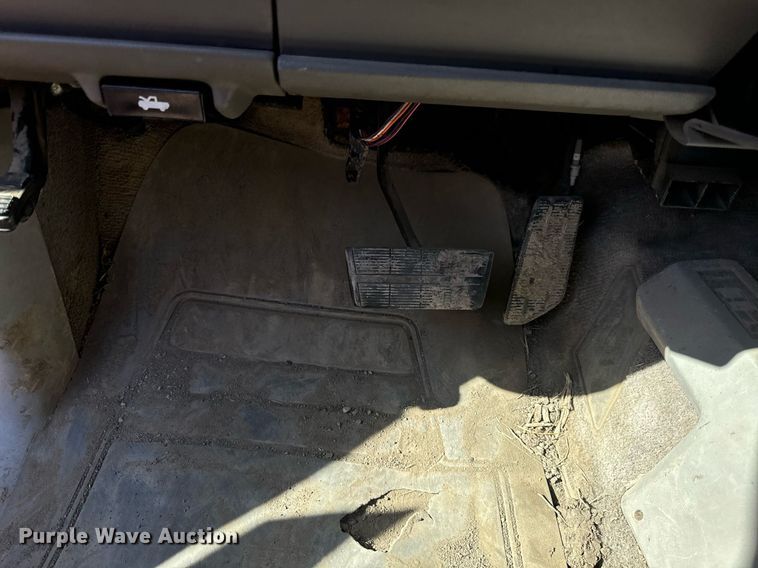 image for item EE7712 1994 GMC Suburban K1500 SUV