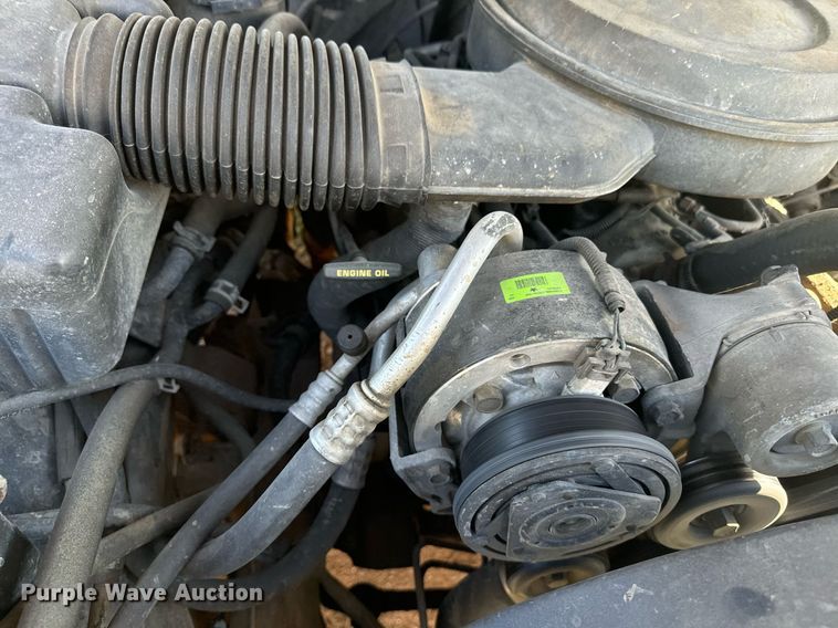 image for item EE7712 1994 GMC Suburban K1500 SUV