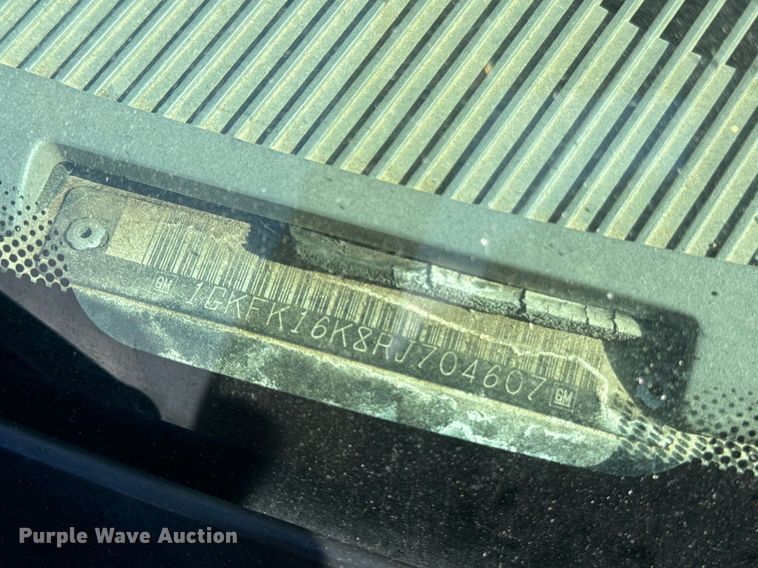 image for item EE7712 1994 GMC Suburban K1500 SUV