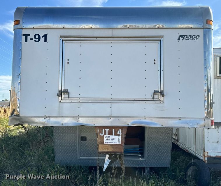 image for item EE7741 2004 Pace American enclosed cargo trailer