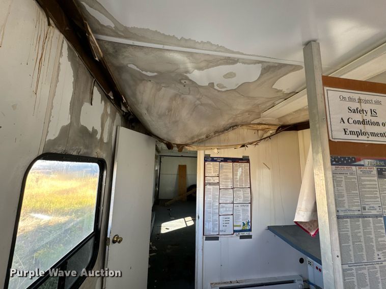 image for item EE7741 2004 Pace American enclosed cargo trailer