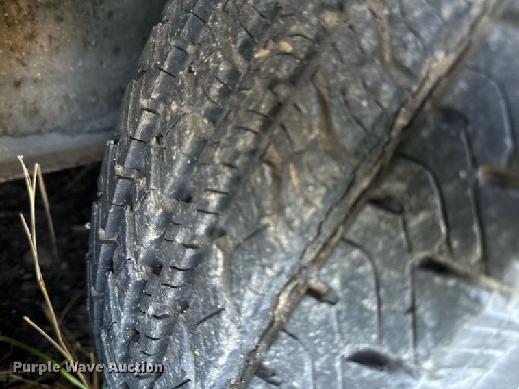 image for item EE7741 2004 Pace American enclosed cargo trailer