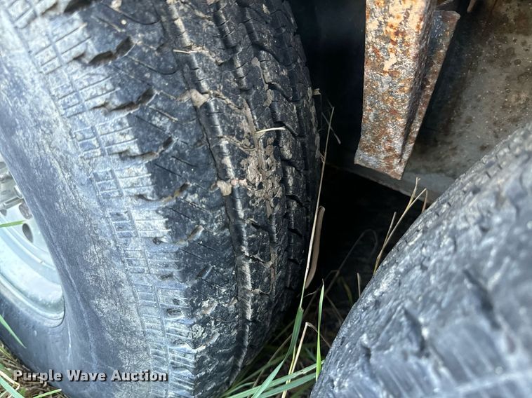 image for item EE7741 2004 Pace American enclosed cargo trailer