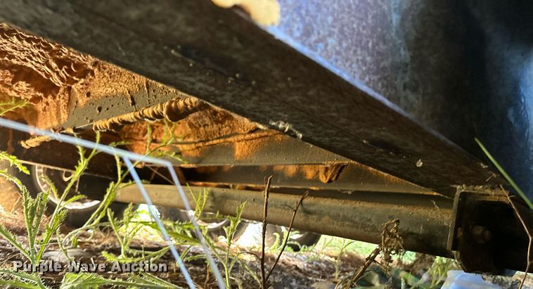 image for item EE7741 2004 Pace American enclosed cargo trailer