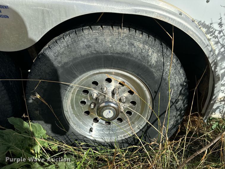 image for item EE7741 2004 Pace American enclosed cargo trailer