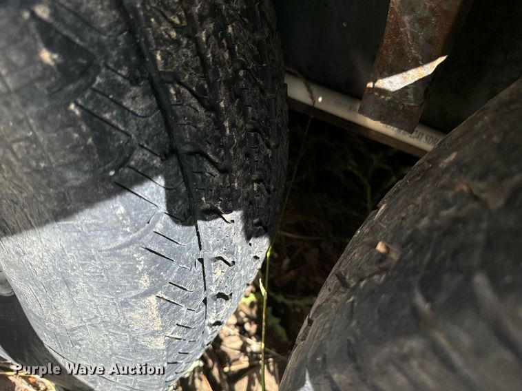 image for item EE7741 2004 Pace American enclosed cargo trailer