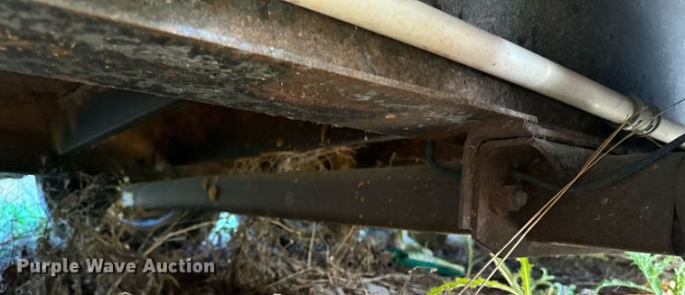 image for item EE7741 2004 Pace American enclosed cargo trailer