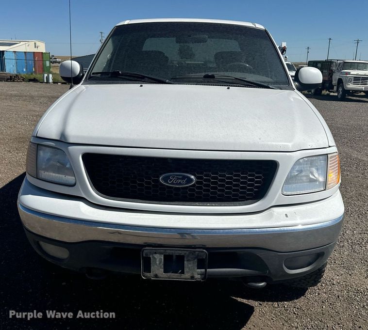 image for item EE7751 2001 Ford F150 XLT SuperCrew pickup truck