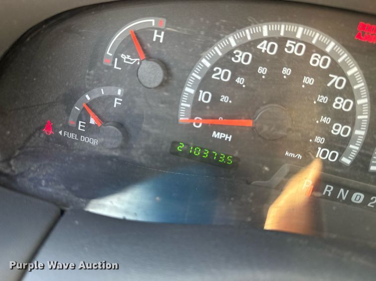 image for item EE7751 2001 Ford F150 XLT SuperCrew pickup truck