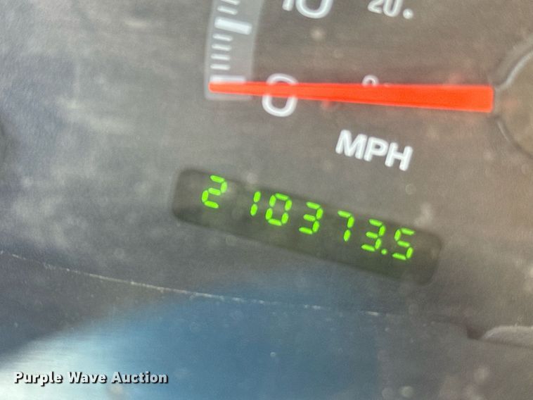 image for item EE7751 2001 Ford F150 XLT SuperCrew pickup truck