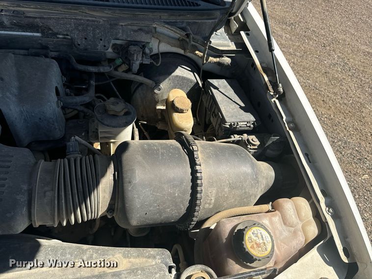 image for item EE7751 2001 Ford F150 XLT SuperCrew pickup truck