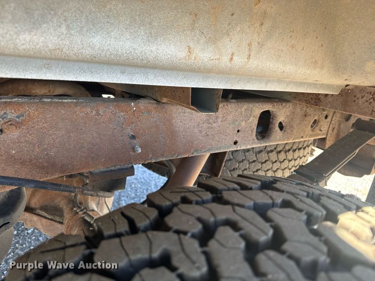 image for item EE7751 2001 Ford F150 XLT SuperCrew pickup truck