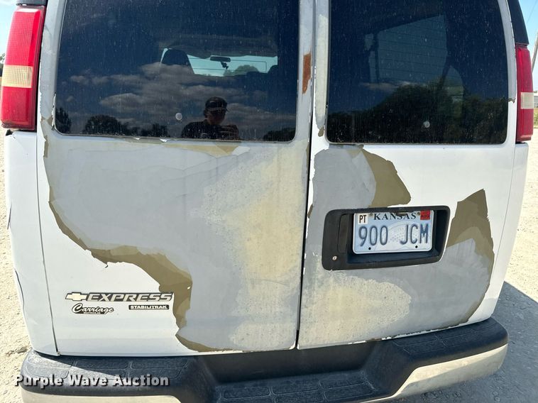 image for item EE7757 2009 Chevrolet  Express 3500 van