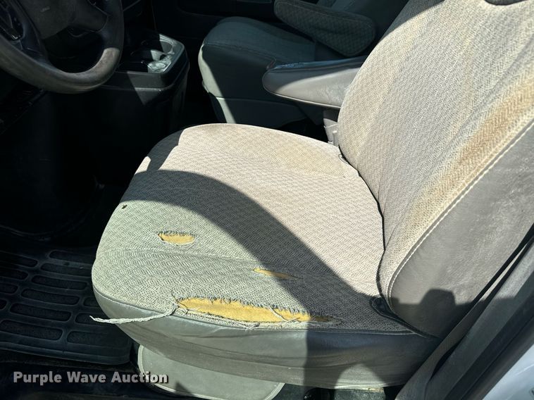 image for item EE7757 2009 Chevrolet  Express 3500 van