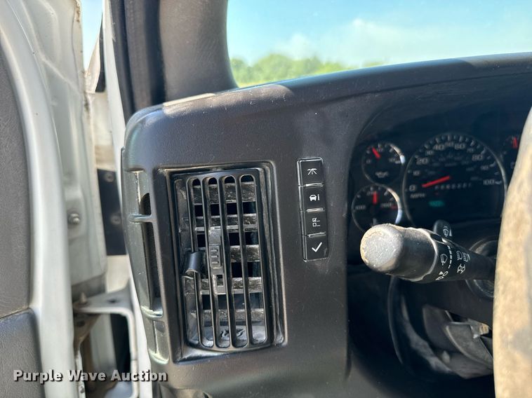 image for item EE7757 2009 Chevrolet  Express 3500 van