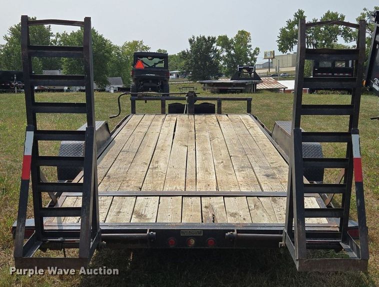 image for item EE8500 2011 Lamar  Carhauler equipment trailer