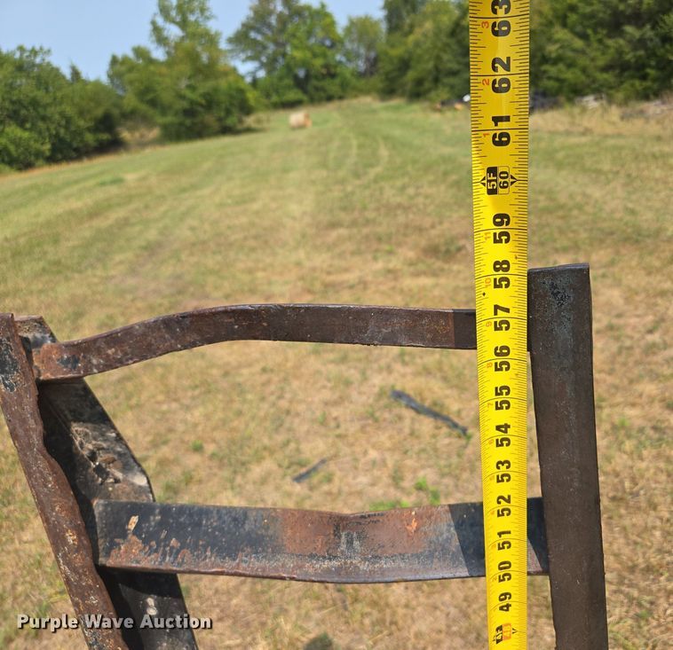 image for item EE8500 2011 Lamar  Carhauler equipment trailer