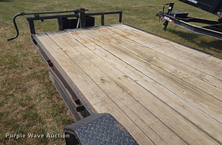 image for item EE8500 2011 Lamar  Carhauler equipment trailer