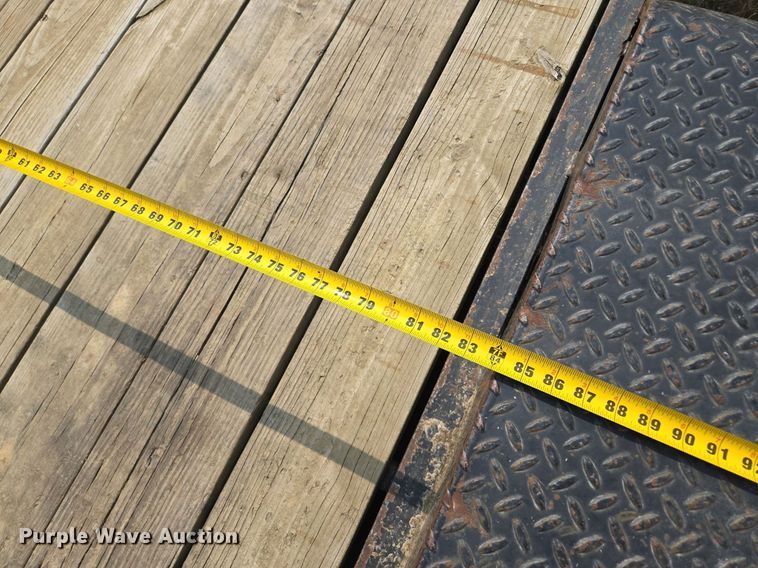 image for item EE8500 2011 Lamar  Carhauler equipment trailer