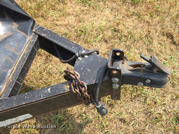 image for item EE8500 2011 Lamar  Carhauler equipment trailer