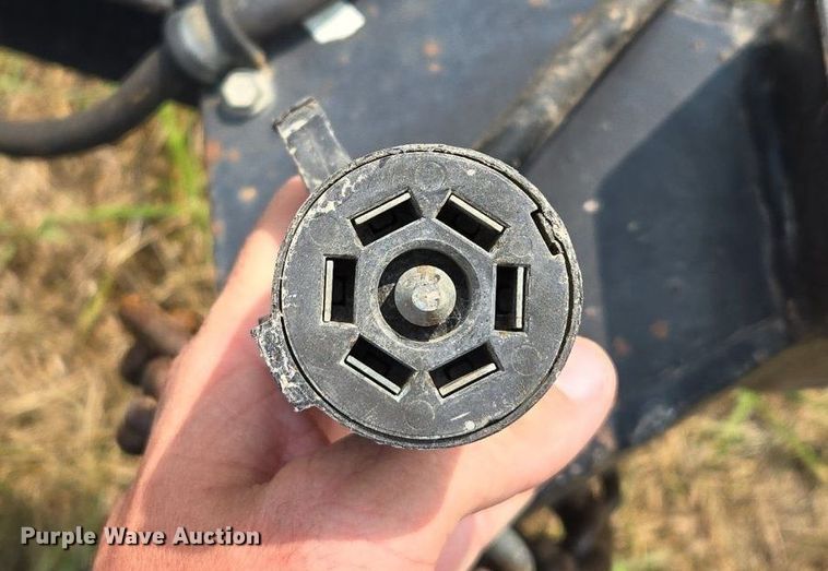 2011 Lamar Carhauler equipment trailer in Oak Grove, MO Item EE8500