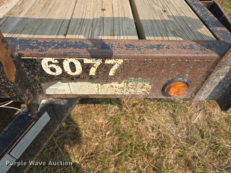 image for item EE8500 2011 Lamar  Carhauler equipment trailer