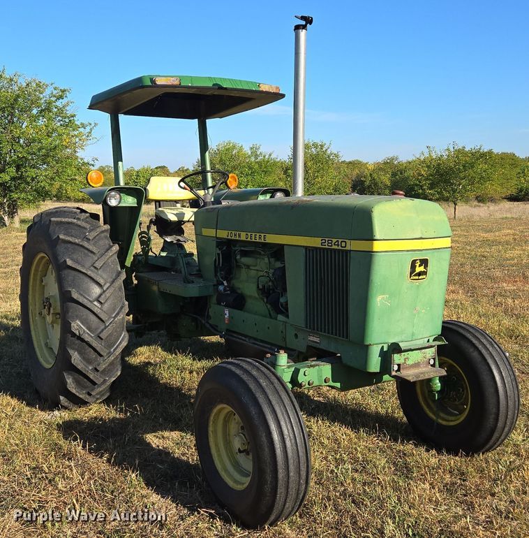 image for item EE8504 1978 John Deere  2840 tractor
