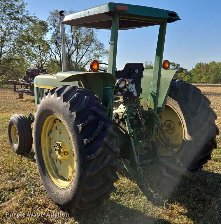 image for item EE8504 1978 John Deere  2840 tractor