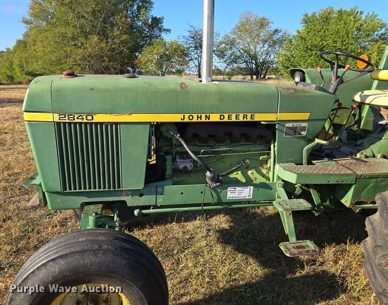 image for item EE8504 1978 John Deere  2840 tractor